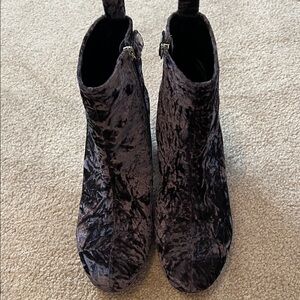 Vero Cuoio Isa Tapia Crushed Velvet Ankle Boots, Purple, 8.5 (39)